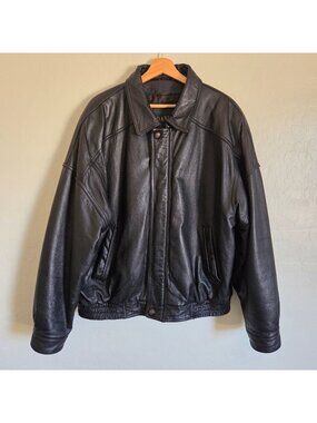Danier Vintage Black Leather Bomber Jacket Size Men's Large Canada 90's
